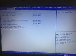 win7系统插着U盘就无法开机怎么办？