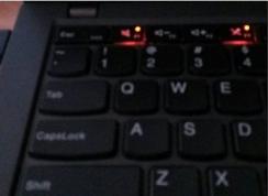 ThinkPad笔记本F1/F4键盘指示灯一直亮着解决方法